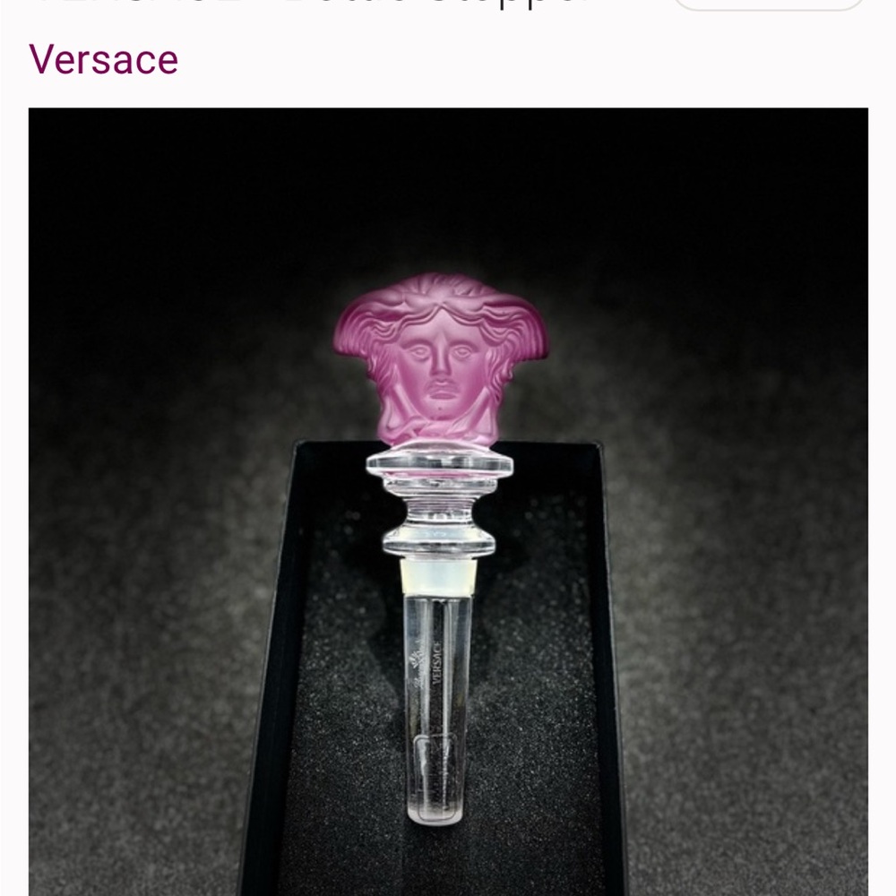 Vintage Collectors Versace Rosenthal Medusa Head
Crystal Bottle Stopper. Ameth. - Picture 4 of 9